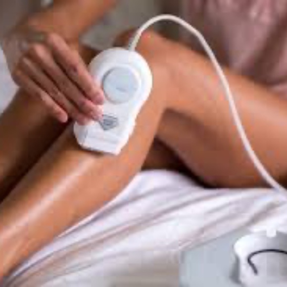 NEW - Iluminage Touch 4Ever - Rated Best & 1# Permanent Hair Removal - Picture 3 of 3